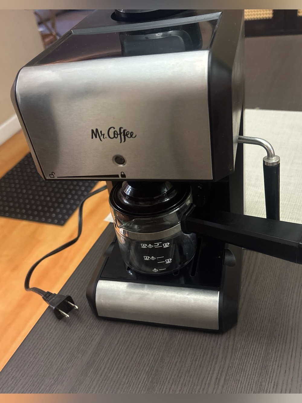 Mr. Coffee BVMC-ECM270 Espresso Machine - Silver, Pre Owned, Works Great